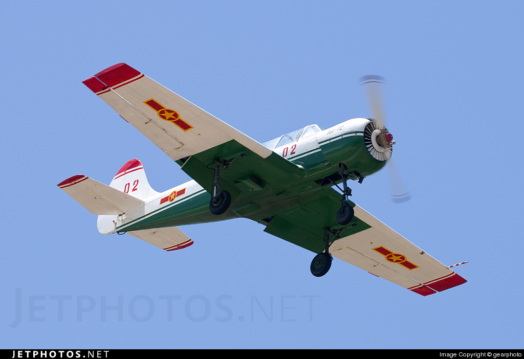 Yak-52: “Lớp học trên mây” của không quân Việt Nam