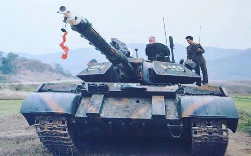 Ảnh hiếm: Siêu tăng T-54 Việt Nam dùng cỡ nòng 105mm đắt đỏ trong quá khứ