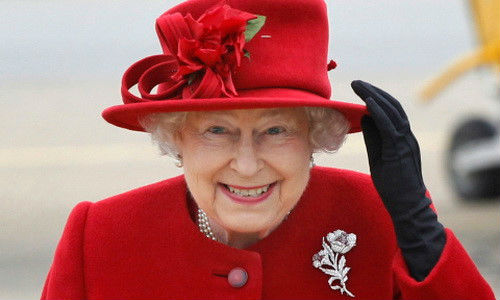 Bộ sưu tập mũ bất ly thân của Nữ hoàng Anh Elizabeth II