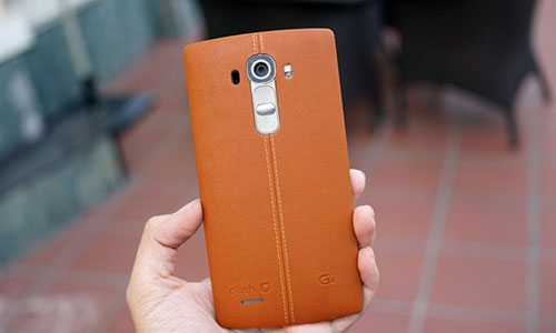 Tận mục điện thoại LG G4 nắp lưng da ở Việt Nam