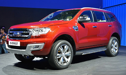 Tiện nghi trên Ford Everest 2015 giá 800 triệu đồng sắp về VN