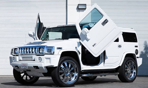 Ai bảo Hummer H2 không thể có cửa cắt kéo?