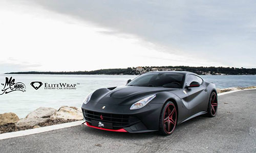 "Đua nóng", siêu xe Ferrari F12 Berlinetta bất ngờ gặp nạn