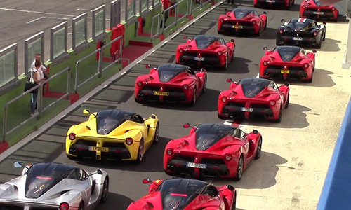 15 “siêu ngựa” LaFerrari đại náo Cavalcade Rally 2015