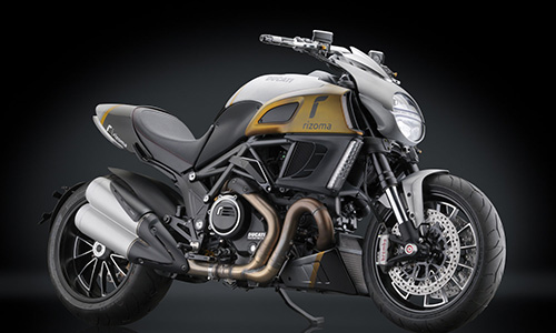 “Quái thú” Ducati Diavel độ full option đồ chơi Rizoma