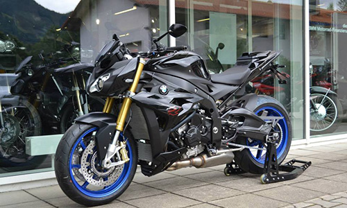 Ngắm nakedbike BMW S1000R “bản độ độc” tại Việt Nam