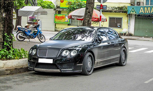 Xế sang Bentley độ Mansory phong cách mạnh mẽ tại Sài Gòn