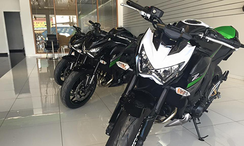 Kawasaki Z800 ABS 2016 về Việt Nam có giá 275 triệu đồng