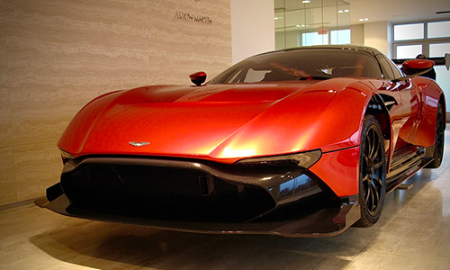 Ngắm siêu xe “dội bom” Aston Martin Vulcan đầu tiên tại Mỹ