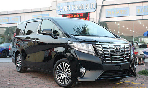 “Chuyên cơ mặt đất” Toyota Alphard hơn 4 tỷ tại Việt Nam