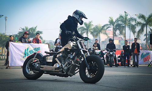 Dân chơi Hà thành "bốc đầu, phá xe" tại Motul Stunt 2016