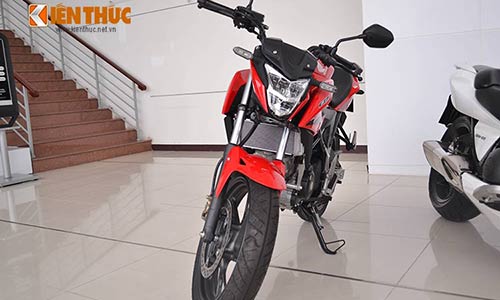 Cận cảnh Honda CB150R 2016 chính hãng tại VN