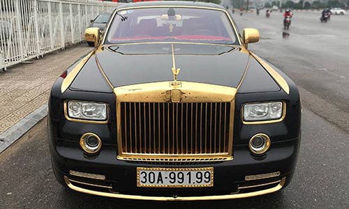 Đại gia Việt mạ vàng siêu xe sang Rolls-Royce đón Tết