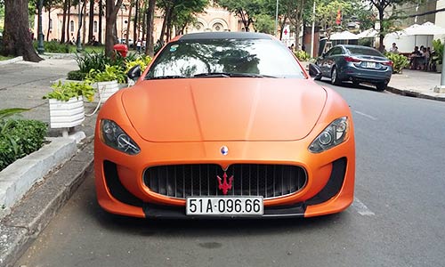 Xế sang tiền tỷ, màu "độc" Maserati GranTurismo tại VN