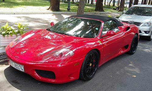 "Siêu ngựa" Ferrari F360 Spider tái xuất trên phố Việt