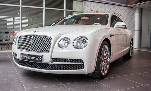 Nữ đại gia Hà Nội chi hơn 10 tỷ sắm xe sang Bently