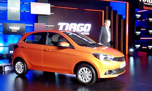 “Choáng” với xe hơi Tata Tiago giá chỉ 100 triệu đồng