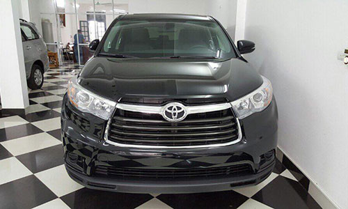 Toyota Highlander 2016 giá hơn 2 tỷ đồng tại Hà Nội