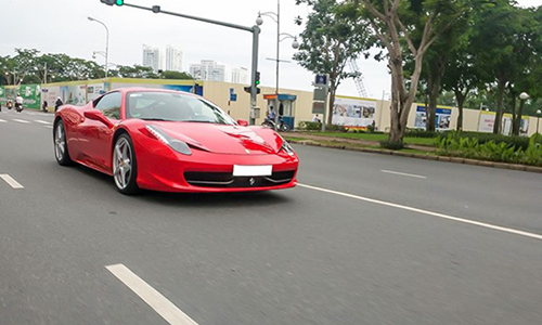 “Đốt” hơn 2 tỷ sửa Ferrari 458 Italia sau tại nạn tại VN