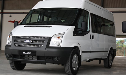 Ford Transit máy dầu mới "chào giá" 830 triệu tại Malaysia