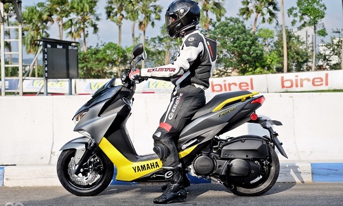 "Soi" chi tiết Yamaha Force 2017 động cơ 155 phân khối