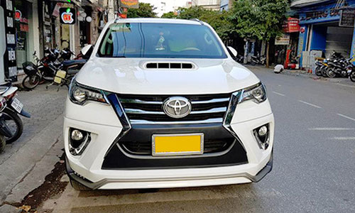 Toyota Fortuner 2017 độ Lexus LX570 ở Nam Định