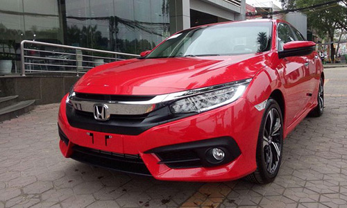 Honda Civic 2017 giá 950 triệu về đại lý ở Hà Nội