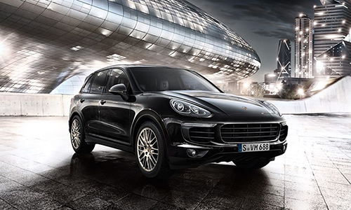 Porsche Cayenne Platium có giá từ 4,67 tỷ đồng tại VN