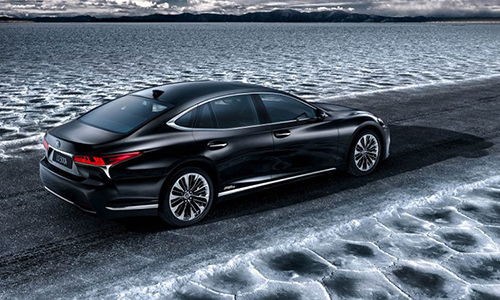 Sedan hạng sang Lexus LS500h 2018 sẵn sàng ra mắt