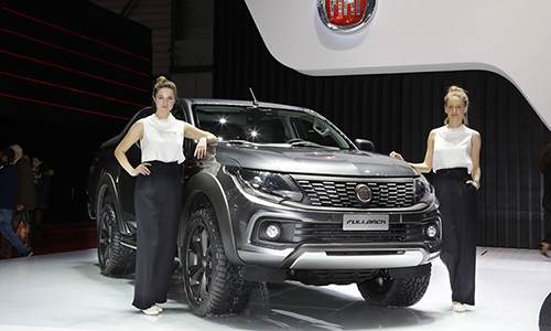 Fiat ra mắt bán tải Fullback Cross hoàn toàn mới 