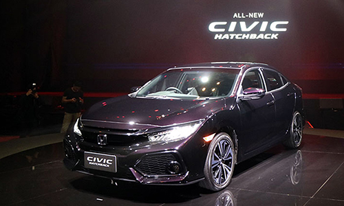 Honda Civic Hatchback 2017 giá rẻ rất gần Việt Nam