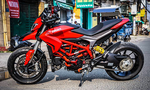 Ducati Hypermotard 939 giá 500 triệu “độ độc” tại Sài Gòn