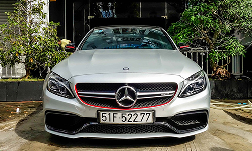 "Soi" Mercedes-AMG C63 giá 4,6 tỷ của Cường Đô la