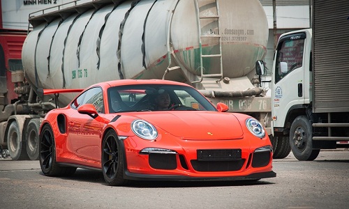 Porsche 911 GT3 RS tiền tỷ độc nhất Việt Nam lăn bánh