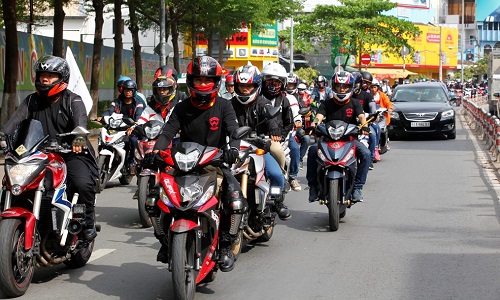 1.000 biker tham gia diễu hành xe độ ở Sài Gòn