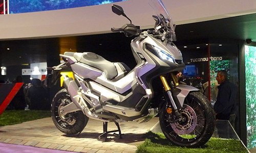 Siêu xe tay ga Honda X-ADV “chốt giá” 273 triệu đồng 