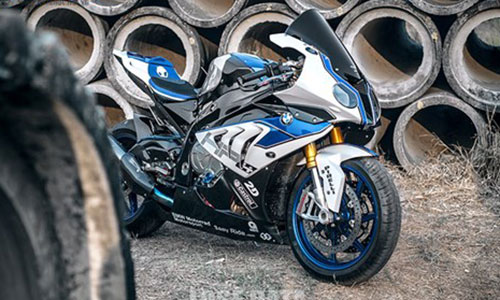 Soi siêu môtô BMW HP4 tiền tỷ “độc nhất” Việt Nam