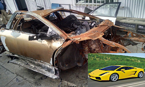 "Cục sắt gỉ" Lamborghini Murcielago thét giá 350 triệu 