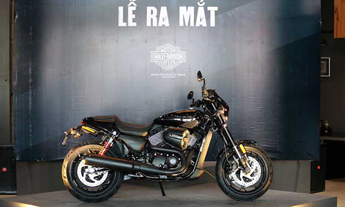 Harley Street Rod “chốt giá” 415 triệu tại Hà Nội