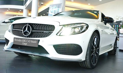 Cận cảnh Mercedes-AMG C43 4MATIC hơn 4 tỷ tại Việt Nam