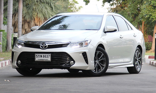 Chi tiết Toyota Camry 2.0G Extremo 2017 giá hơn 1 tỷ 