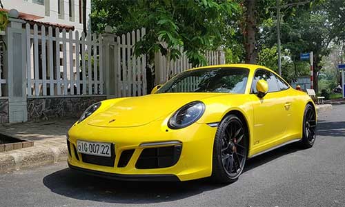 Siêu xe Porsche 911 GTS hơn 8 tỷ đeo biển Sài Gòn