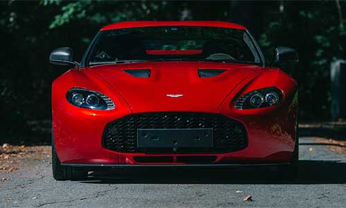 Aston Martin V12 Zagato - siêu xe triệu đô vẫn rẻ