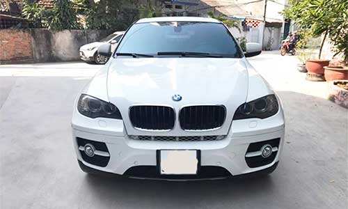 Xe sang BMW X6 giá chỉ 899 triệu đồng tại Việt Nam