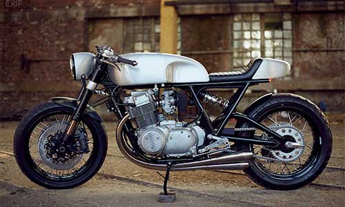 Honda CB750 lột xác với phong cách cafe racer tối giản