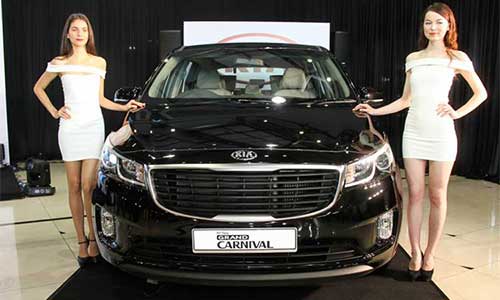 Kia Sedona 2018 nâng cấp giá từ 920 triệu đồng tại Malaysia