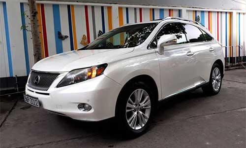 Lexus RX450h dùng 8 năm “thét giá” 1,75 tỷ tại Hà Nội 