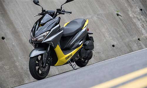 “Soi” xe ga Yamaha Force 155 2018 giá hơn 70 triệu 