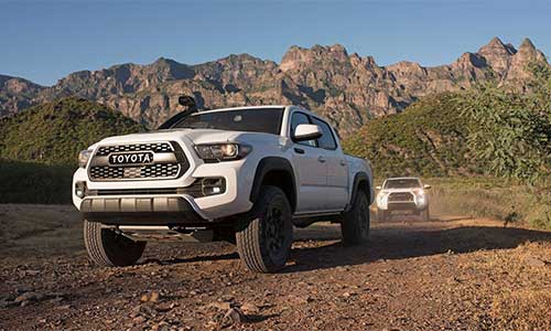 Toyota ra mắt Tacoma TRD Pro 2019 "đấu" Ford Ranger Raptor