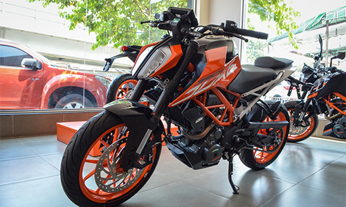 KTM 390 Duke 2018 về Việt Nam "đấu" Kawasaki Z300